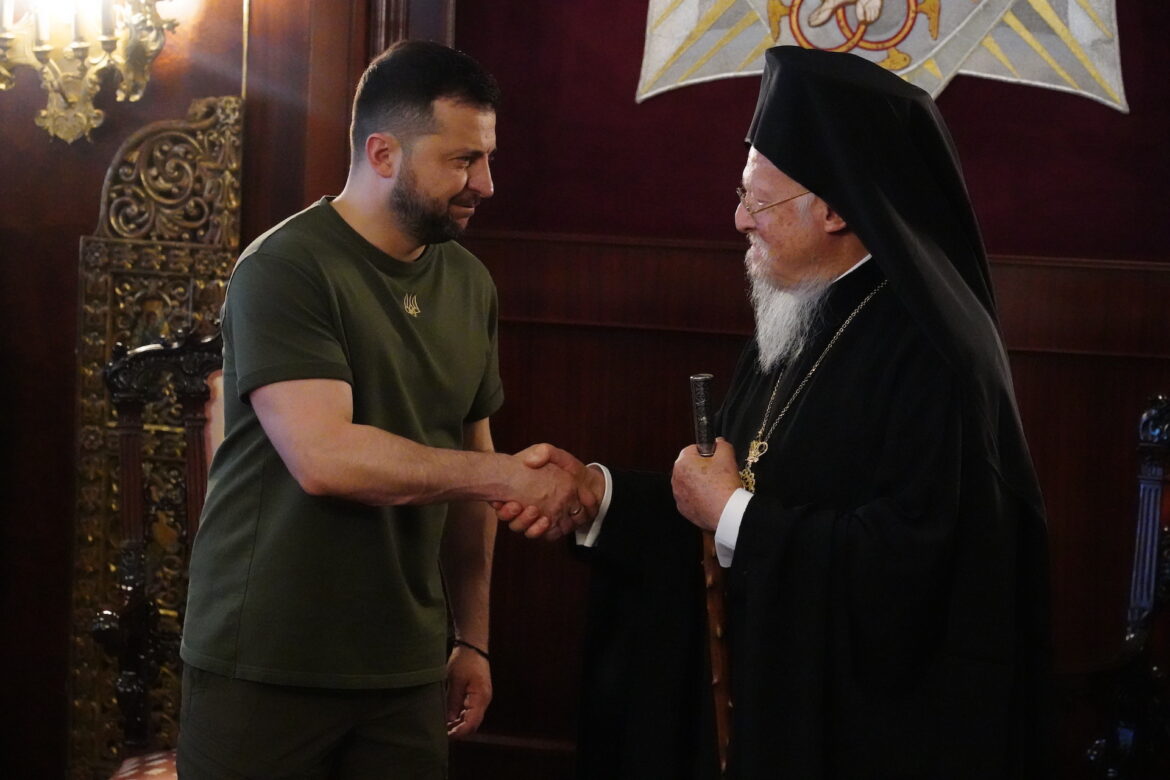 Президент України зв’язався зі Вселенським Патріархом