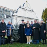 Ялинкова Традиція Блаженнішого Митрополита: Свята Софія Київська Одягнена В Різдвяному Сяйві