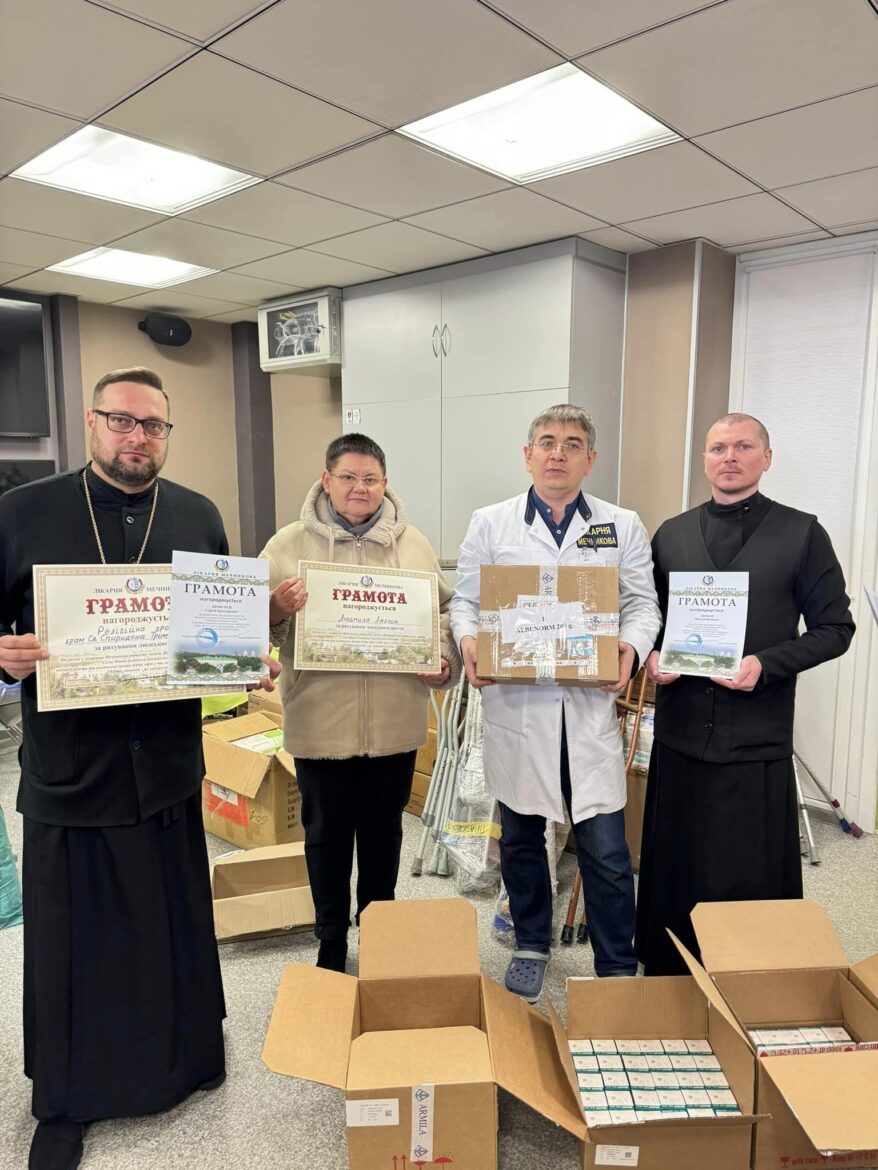 Спільнота світла та миру: Церква та місцева влада об’єднують зусилля в боротьбі з війною