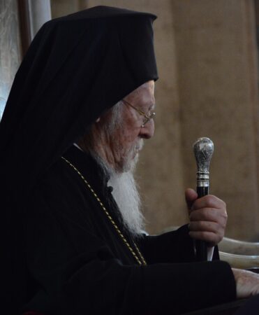 Вселенський Патріарх Варфоломій висловив підтримку єпископу римо-католиків після нападу на церкву у Бююкдере