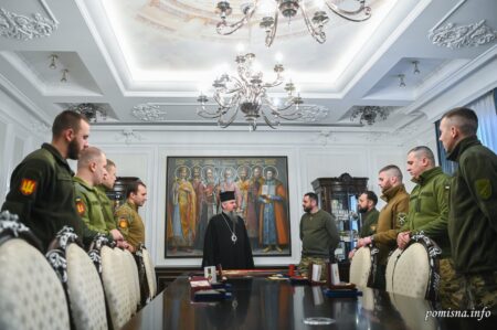 Митрополит Епіфаній Вручив Нагороди Героям: Зустріч з Артилеристами 43-ї Бригади