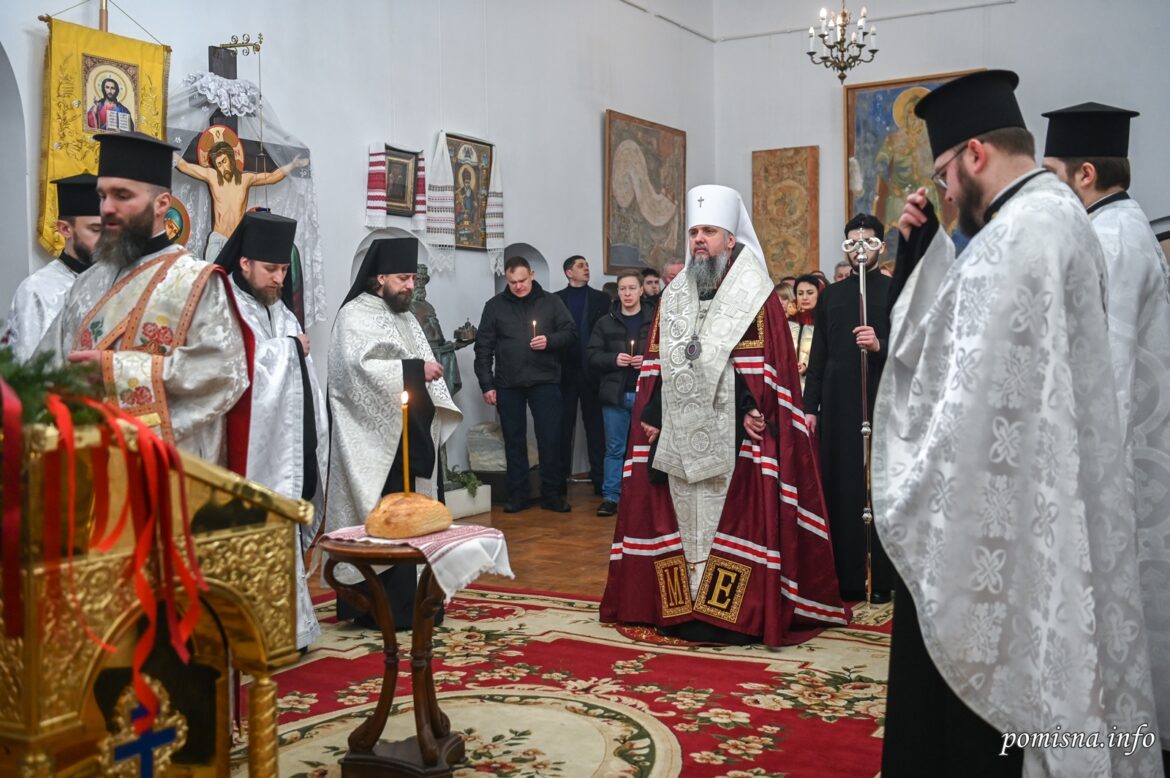 Пам’ять героїв: Блаженніший Митрополит Епіфаній вшанував загиблих в Броварах