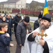 Національна Ганебна Трагедія на Тернопільщині: Симпатики Руського Міра Спробували Скасувати Урочисте Прощання з Полеглим Воїном під Гімн України