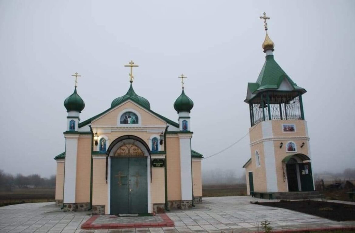 Історичний момент: Громада у селі Великий Карашин на Київщині офіційно приєдналася до Православної Церкви України