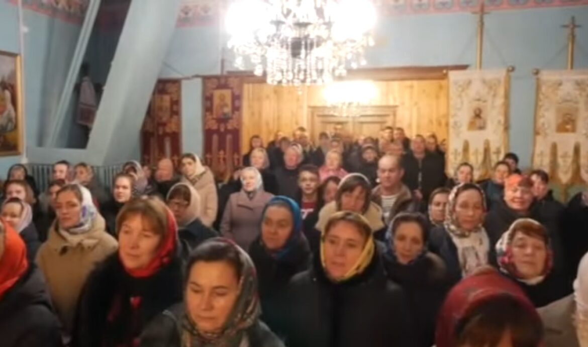 Історичний момент: Залізницька громада прийняла Православну Церкву України і святкує перше богослужіння на рідній мові