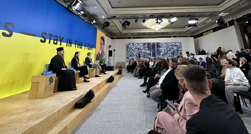 Предстоятель Православної Церкви України виступив на зустрічі YES у Києві з промовою про єдність та демократію в Україні