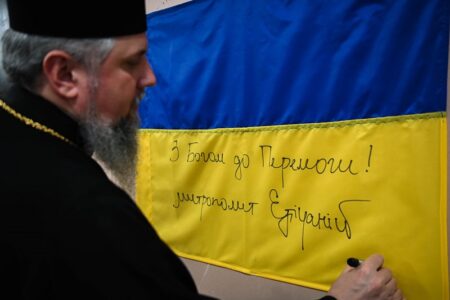 З Богом – до Перемоги! Україна відзначає другу річницю від початку російської агресії
