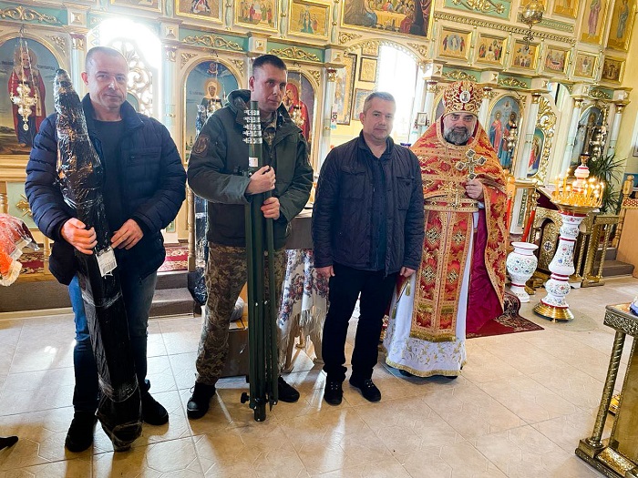 Парафія храму святих Косьми і Даміана в селі Сукачі підтримала військовослужбовців 61 ОМБр «Степова»