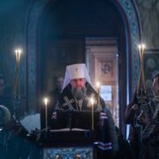 Предстоятель УПЦ звершив Літургію Ранішеосвячених Дарів у Свято-Михайлівському соборі