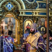 Вечірнє постове богослужіння з Пасією: віддання шани Спасителю у кафедральному соборі Києва