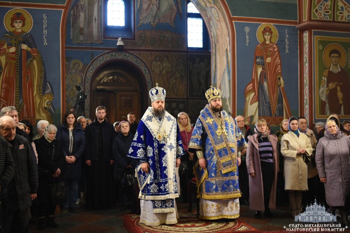 Святкова літургія та молебень в Михайлівському соборі на свято Благовіщення