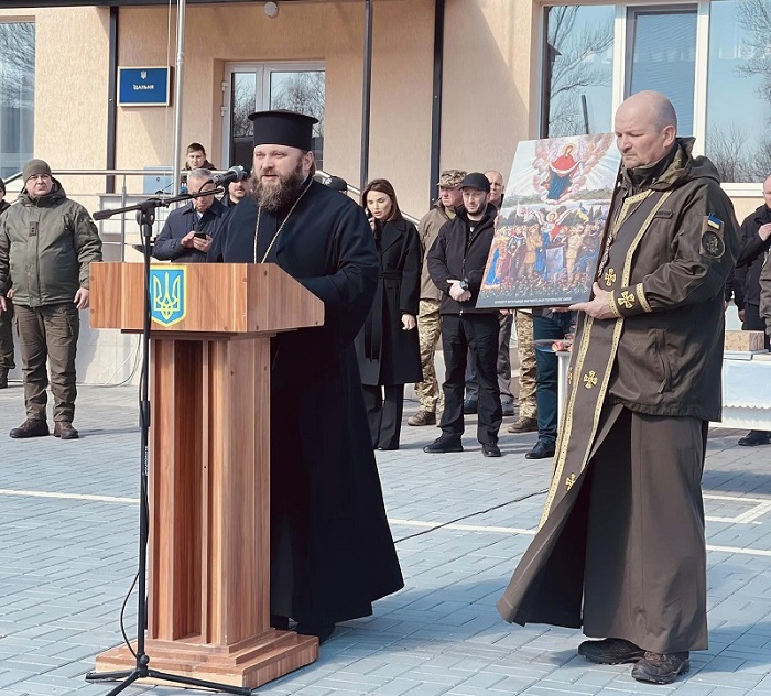 Архієпископ Хмельницький і Шепетівський Павло привітав бійців Національної гвардії з ювілеєм