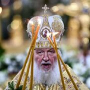 РПЦ заявила, що війна в Україні є «священною», а УПЦ відмежовується від «руського миру»