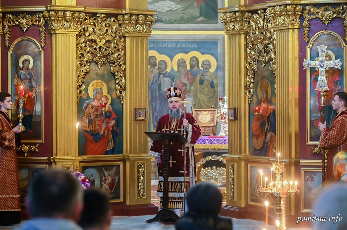 Божественна Літургія у Хрестопоклонну неділю Великого посту: Блаженнійший Митрополит Київський очолив молитву за мир в Україні