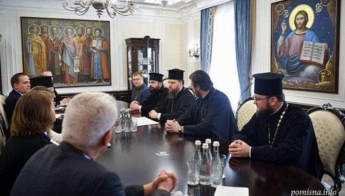 Архієпископ Агапіт зустрівся з делегацією Європейських Церков: спільна боротьба за мир та протидія російській агресії