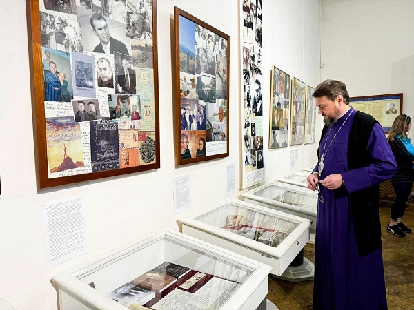 Відкриття виставки «1000 і 1 книжка: з доробку трьох десятиліть» в Музеї книги і друкарства України