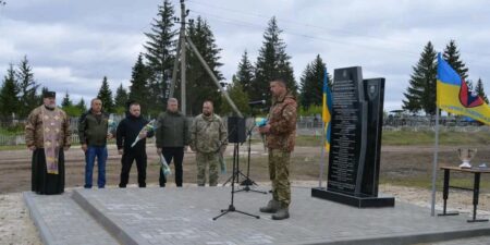 Відкриття пам’ятника Героям на Харківщині: вшанування відданості та мужності
