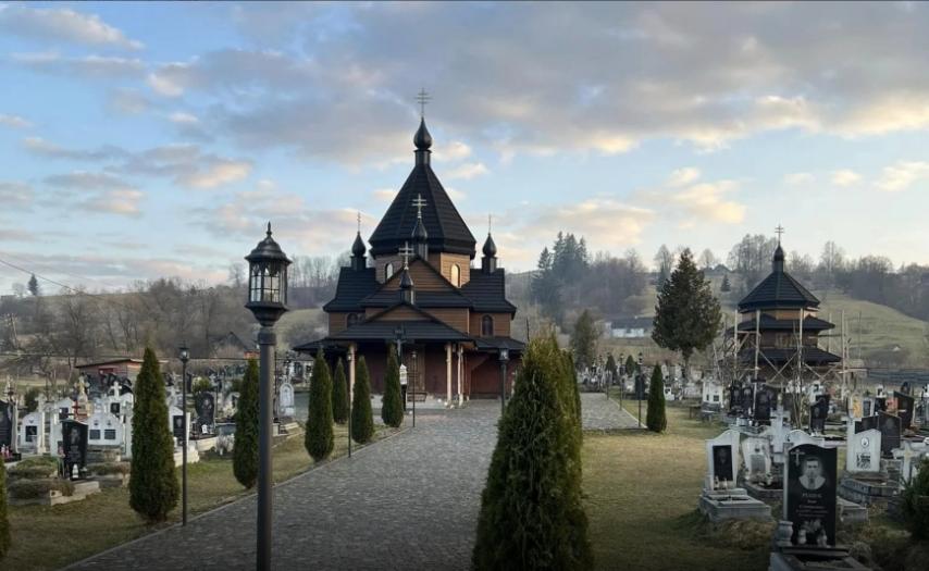 Українська Церква в Ясіні оживає: гуцульські традиції та молодіжна активність
