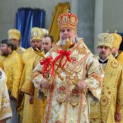 Архієпископ Агапіт відвідав Свято-Покровський собор у Києві та нагородив жінок-військовослужбовців