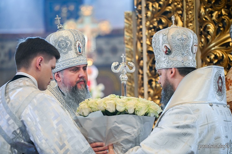 Пасхальні вітання та свідчення віри: архієреї та духовенство привітали Митрополита Епіфанія