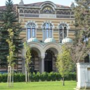Молитва та надія: родичі полонених з Маріуполя зустрілися з Папою Франциском