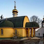 Громада Нових Безрадичів обирає Православну Церкву України