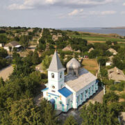 Храм спалений, борги залишилися: як громада Зміївки бореться за справедливість