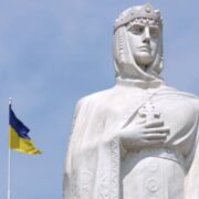 Милосердя та жертовне служіння церкви в часи війни: приклад Донецької єпархії