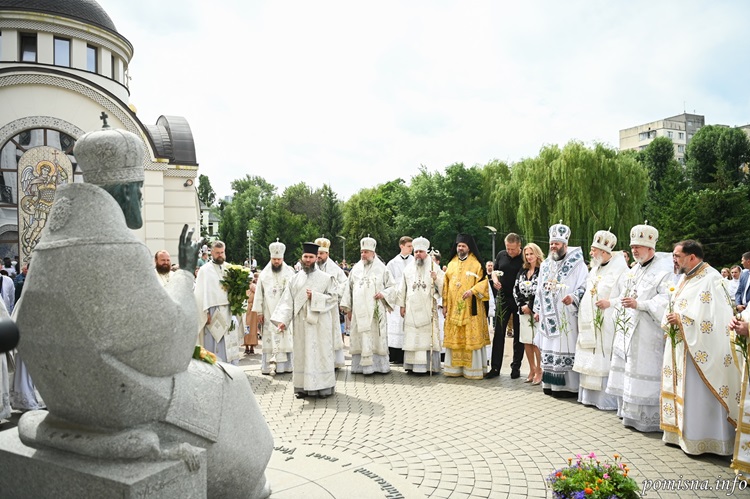 Десята річниця упокоєння Митрополита Володимира: Богослужіння у Києві