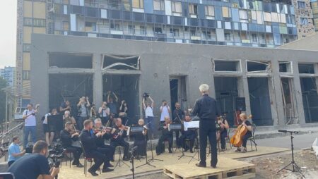 Молитва та музика: реквієм за загиблими в «Охматдит»