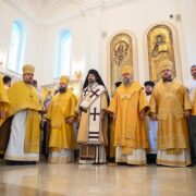 Урочиста літургія в селі Романків: Митрополит Епіфаній молився за Україну