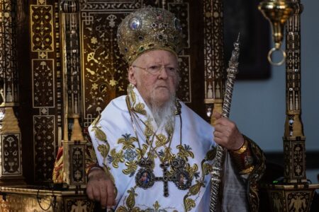 Вселенський Патріархат критикує провокаційне зображення на Олімпійських іграх
