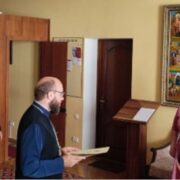 Урочиста літургія та молитва за Україну: владика Симеон у Великомихайлівці