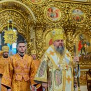 Божественна літургія у Золотоверхому соборі: Митрополит Епіфаній молився за українських воїнів