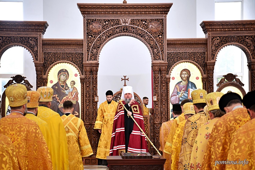Освячення храму в Бучі: Митрополит Епіфаній очолив богослужіння