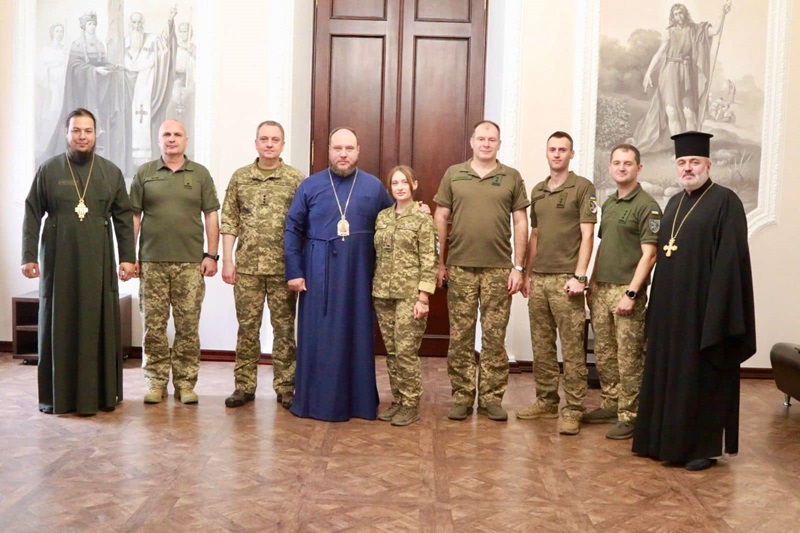 Захисники України отримали високі церковні нагороди від митрополита Симеона