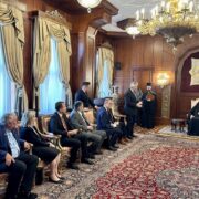 Митрополит Епіфаній відвідав Тростянецьку лікарню та нагородив працівників