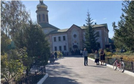 Кременчуцькі храми перейшли до ПЦУ: перехід без сутичок, але з напругою 
