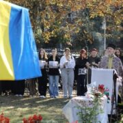 Хрести – це вибір любові та співчуття: проповідь архієпископа Елпідофора у Нью-Йорку