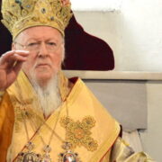 Єпископ Авраамій закликав єднатись навколо Київського престолу та протистояти московському патріархату
