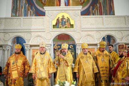 Освячення нового храму в Хусті: Митрополит Епіфаній очолив святкову літургію