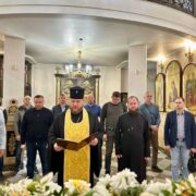 Митрополит Симеон провів спільну молитву з народними депутатами за захисників України