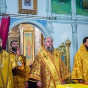 У Миронівці відбулася Божественна літургія за участю Митрополита Епіфанія: освячено ікону та відзначено захисників України