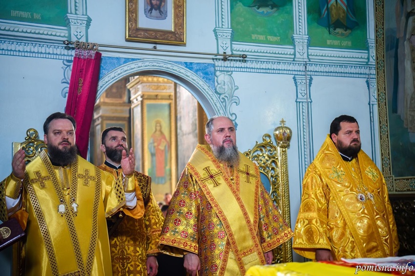 У Миронівці відбулася Божественна літургія за участю Митрополита Епіфанія: освячено ікону та відзначено захисників України