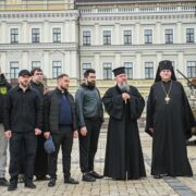 Електрогенератори для лікарень Києва: підтримка від Митрополита Епіфанія та благодійників