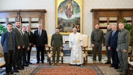 Папа Франциск прийняв Зеленського у Ватикані: війна та мир стали головними темами