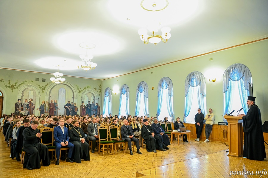Блаженнійший Митрополит Епіфаній взяв участь у святкуванні 30-річчя відновлення Острозької академії