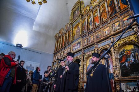 В Успенському соборі Києво-Печерської лаври відновлено історичний іконостас із храму святого Юрія Переможця