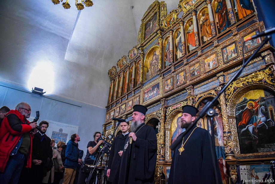 В Успенському соборі Києво-Печерської лаври відновлено історичний іконостас із храму святого Юрія Переможця