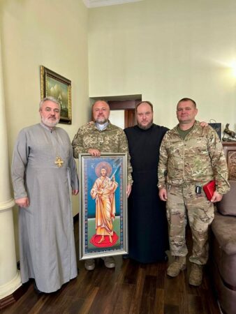 Духовна підтримка для воїнів: зустріч командування Січеславської бригади з Митрополитом Симеоном